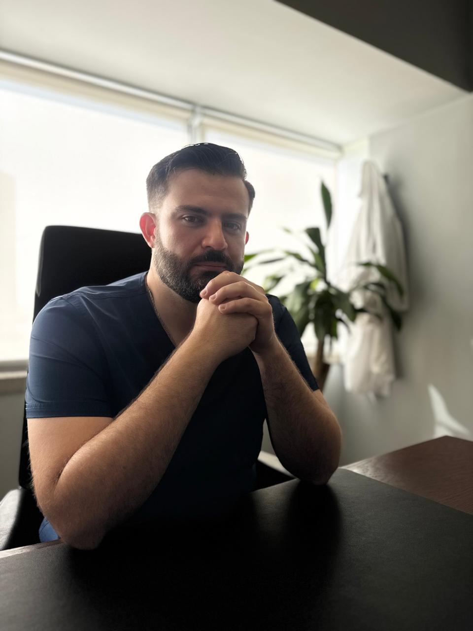 Dr. Ricardo Reyes Peart